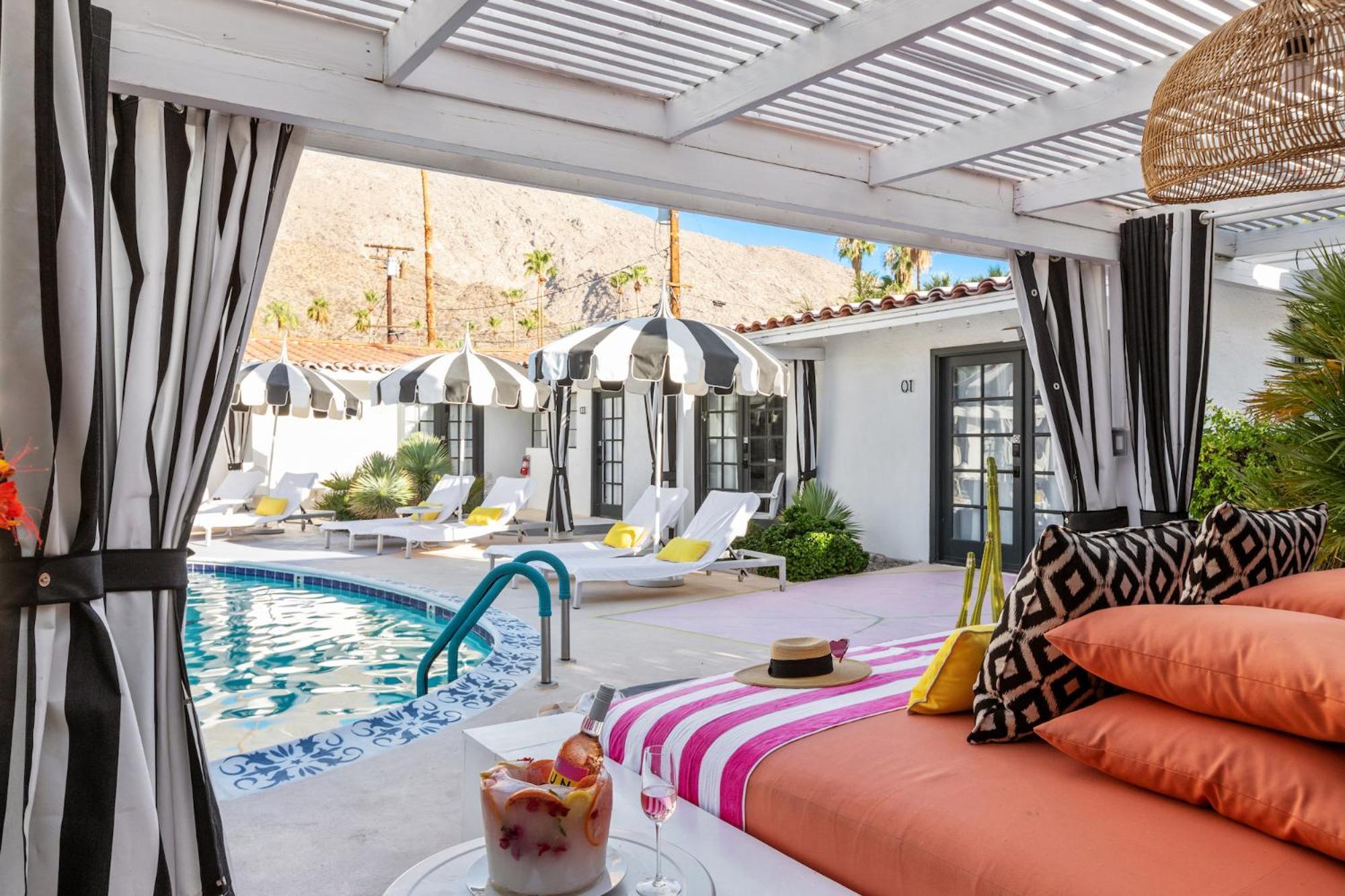 Natural Palm Springs Escape Poolside Plus Downtown Hotel Exterior photo